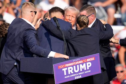 Entre los sancionados se encuentra un agente del equipo personal de seguridad de Trump, quien recibió la suspensión más prolongada