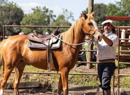 Entre más de 300 inscriptos quedó como uno de los siete elegidos para la competencia que se realizará ente el 27 al 30 del actual en Lexington, Kentucky. Su mujer, Florencia Mores, será su asistente en todo el evento
