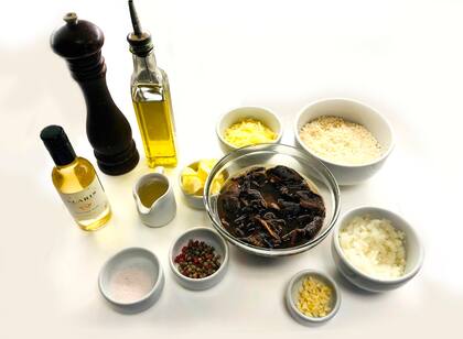 Entre otros platos, El Gato Negro ofrece un risotto de hongos facilísimo de prepararse en casa