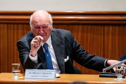 Entre sus logros más significativos, creó el Plan de Nuevas Universidades en 1968, también conocido como Plan Taquini