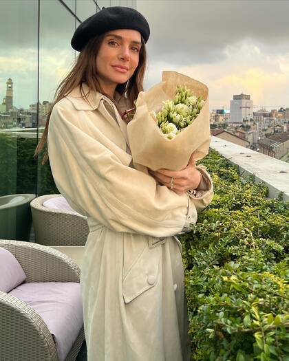 Entre visitas y presentaciones, la modelo y empresaria Valentina Ferrer asistió a distintos desfiles, entre ellos Fendi