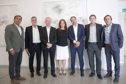 Carlos Reymundo Roberts, Héctor Guyot, Ernesto Schargrodsky, Karina Galperín, Diego Cabot, Gastón Roitberg y José del Rio