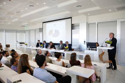 El director de estudios de la Maestría, Héctor Guyot, detalló las características del nuevo grupo de estudiantes de la edición 2018