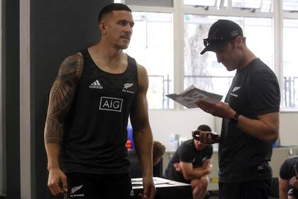 Entrenamiento de los All Blacks en el CENARD