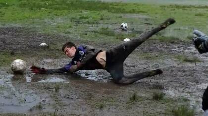 Entrenamiento de los arqueros de las inferiores Dock Sud