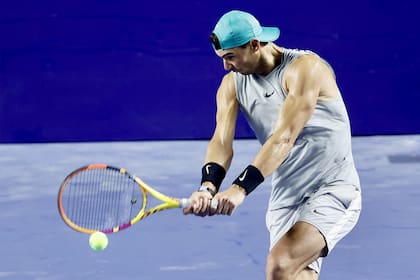 Entrenamiento de Rafael Nadal en el ATP 500 de Acapulco, donde reaparecerá tras ganar el Abierto de Australia. 