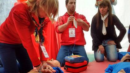 Entreniento de r en el día mundial del corazón, en Plaza san martin