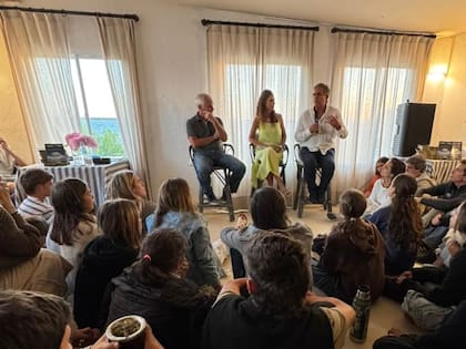 Entrevista a Coco Oderigo y Carlos M. Reymundo Roberts, quienes contaron su experiencia con "Espartanos"