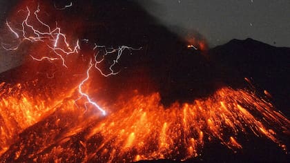 Entró en erupción el volcán Sakurajima en Japón