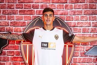 Quién es Enzo Barrenechea, el nuevo convocado de Lionel Scaloni para la selección argentina