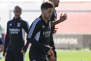 Enzo Fernández, entre el castigo "protector" de Benfica y la nueva oferta que prepara Chelsea