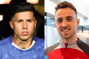 Enzo Fernández y sus compañeros del Chelsea homenajearon a Diogo Jota antes de los cuartos de final del Mundial de Clubes (Foto: Instagram @enzojfernandez / @diogoj_18)