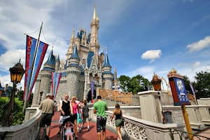 Los trabajadores de Disney van a la huelga por el proyecto de ley “No digas gay”