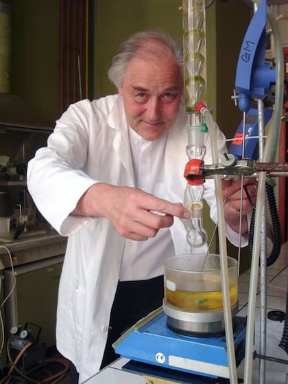 Epígrafe dsasjkdhaksjdhaksjdhkFeu fe