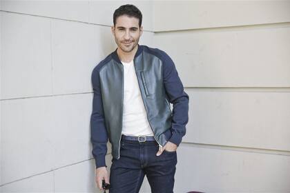 Epígrafe dsasjkdhaksjdhaksjdhkFeu feum Del ut alis am et dolore tem ip exer