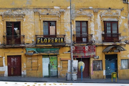 Fachadas frente a la plaza Murillo, a la espera de trabajos de restauración
