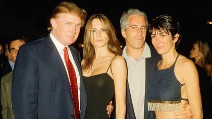 Epstein y Maxwell tenían muchas conexiones en el mundo de la política y las finanzas