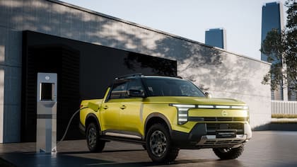 Equipa un motor naftero 1.5 turbo junto a uno eléctrico montado en la transmisión