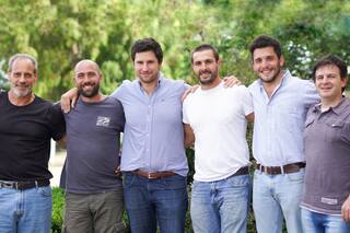 Alquilaba autos, la pandemia lo afectó e inventó una forma de facilitar inversiones