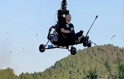 Era conocido como "Tang Aeronave" en las redes