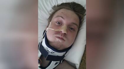 Era duro en la noche cuando estaba solo y no podía mover nada más que mi cabeza