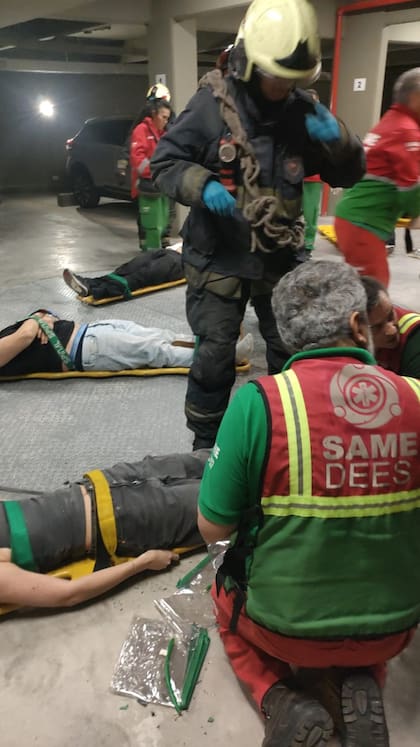 Eran nueve los jóvenes que se encontraban dentro del ascensor cuando cayó