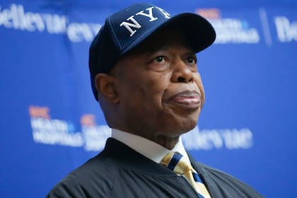 Eric Adams fue acusado por fraude, soborno y aportes ilegales en Nueva York