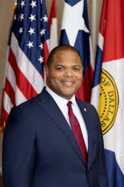 Eric Johnson, alcalde de Dallas, repudió la decisión del DPD