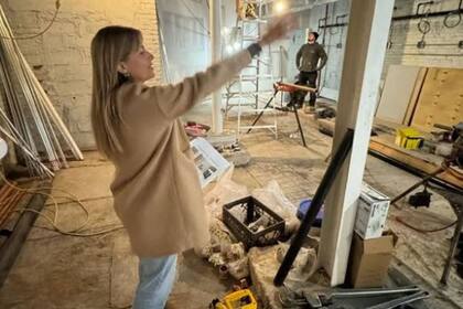 Erin, dirigiendo los trabajos de renovación