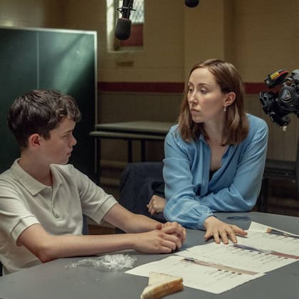 Erin Doherty y Jamie Miller en Adolescencia