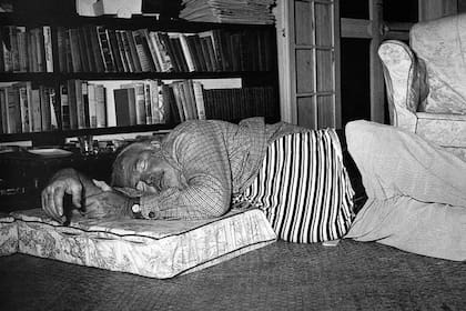 Ernest Hemingway descansa