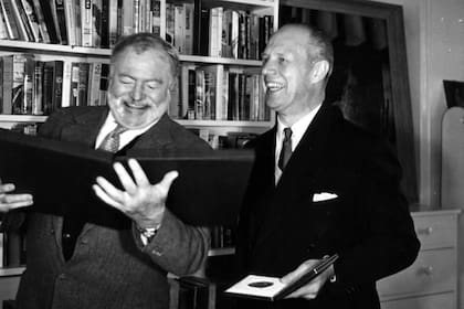 Ernest Hemingway fue distinguido con el Premio Nobel de Literatura en 1954