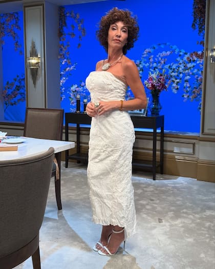 Ernestina Pais, muy elegante, en una reciente visita al programa de Mirtha Legrand