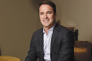 Su padre tenía una concesionaria de autos importados, cerró, un consejo cambió todo y creó dos reconocidas marcas