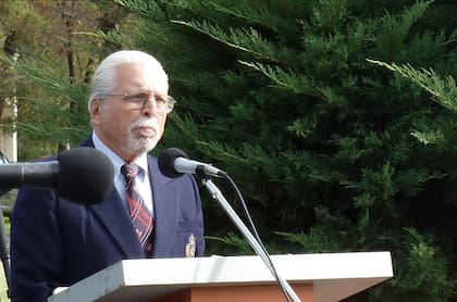 Ernesto Dubourg durante un discurso que ofreció en la V Brigada Aérea de la BAM Villa Reynolds.
