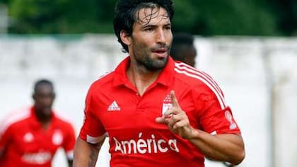 Ernesto Farías, de América, de Colombia