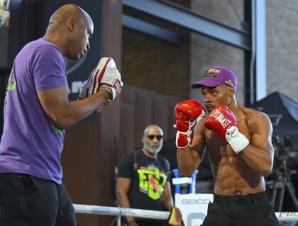 Errol Spence: un invicto de 32 años y 27 victorias consecutivas, con 21 KO; es zurdo y muy ordenado