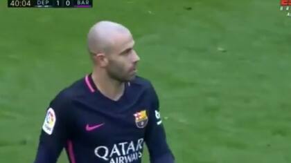 Error de Mascherano en el primer gol del partido