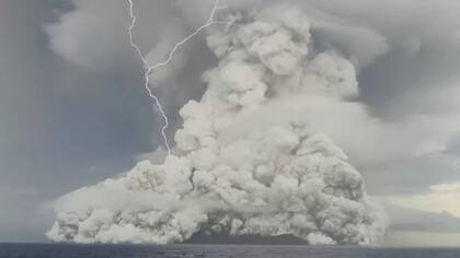 Erupción en Tonga.