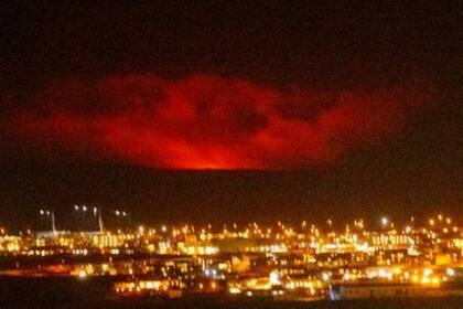 Erupción en Islandia: las impactantes imágenes de ríos de lava cerca de la capital islandesa