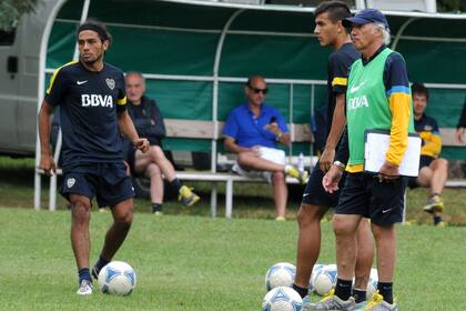 Erviti marcó las diferencias entre Falcioni y Bianchi