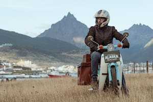 Es argentino, vendió todo hace 4 años para viajar en moto y quiere unir Ushuaia con Alaska