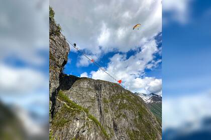 “Es bastante aterrador, pero si puedes soportar las vertiginosas alturas, las vistas valen la pena", afirman (Foto Instagram @viaferrataloen)