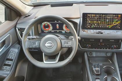 Es completísimo en este X-Trail. Test drive Nissan X-Trail e-Power