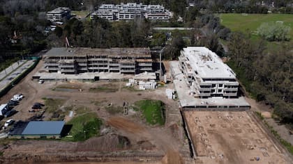 Es el lugar ideal para aquellas personas que desean vivir rodeadas de jardines y ambientes naturales, pero muy cerca de los centros comerciales y centros urbanos.