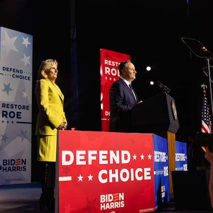 Es el primer cónyuge judío de un presidente o vicepresidente estadounidense