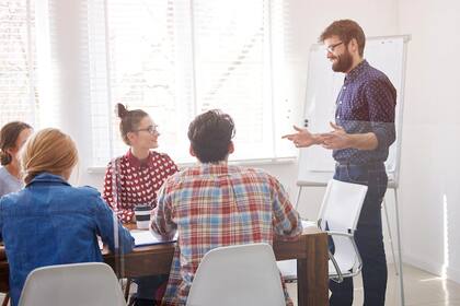 Es esencial que los líderes escuchen atentamente cuando sus empleados expresan estas motivaciones, resaltan los especialistas