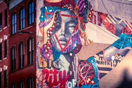 Es importante enviar un portafolio donde se evidencie que se poseen las habilidades que requiere la compañía. Canva