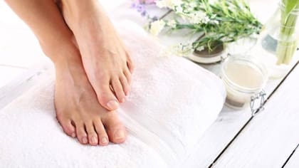 Es importante mantener el cuidado de los pies
Foto: iStock