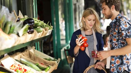 Es importante que la pareja, y no solo la mujer, lleve una dieta saludable